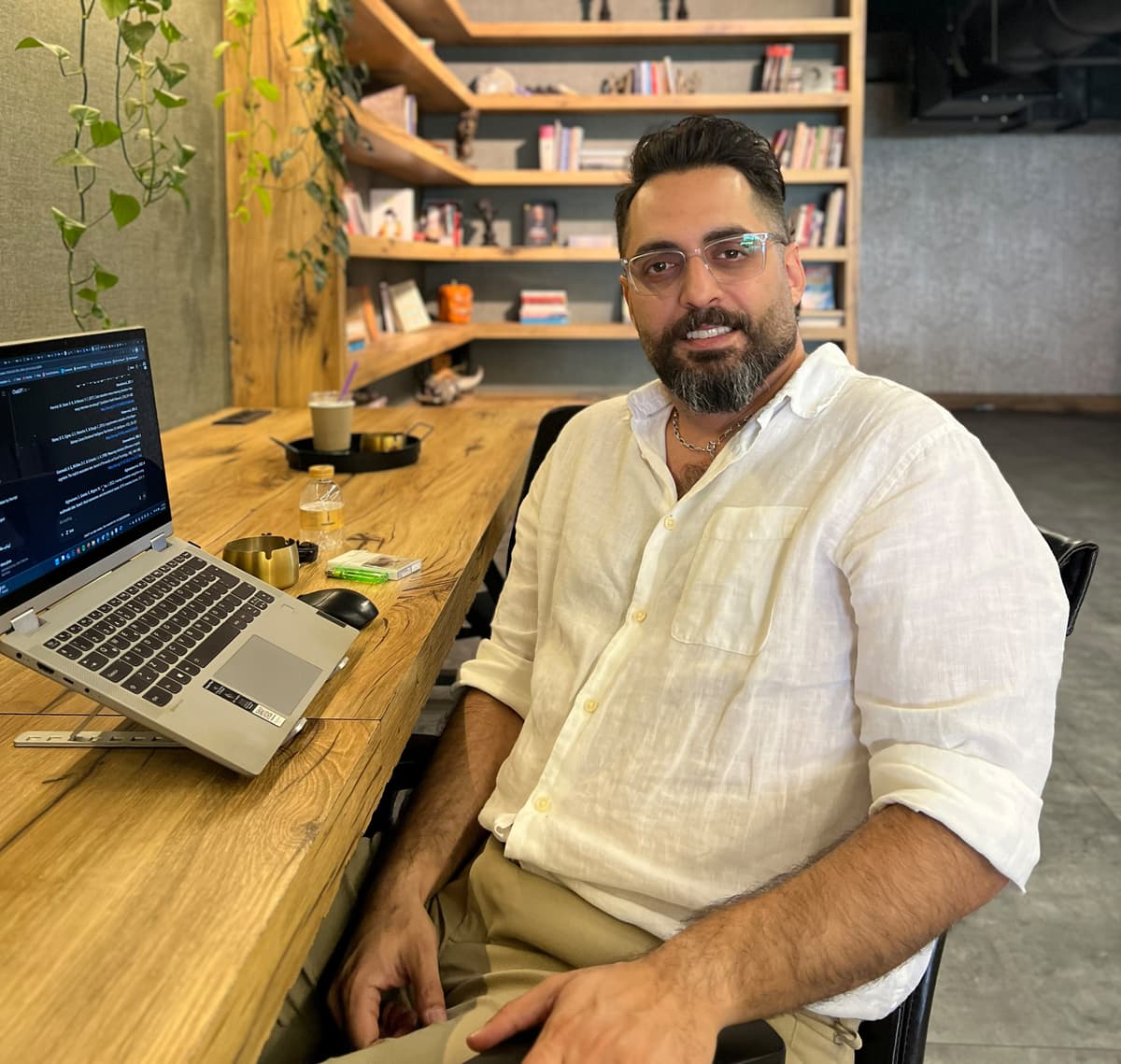 Consumer Behavior Analyst Nima Saraeian – decision science and behavioral triggers