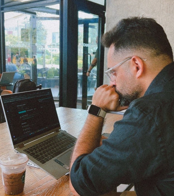 Nima Saraeian - AI-First CRO Copywriting Specialist working on conversion optimization strategy