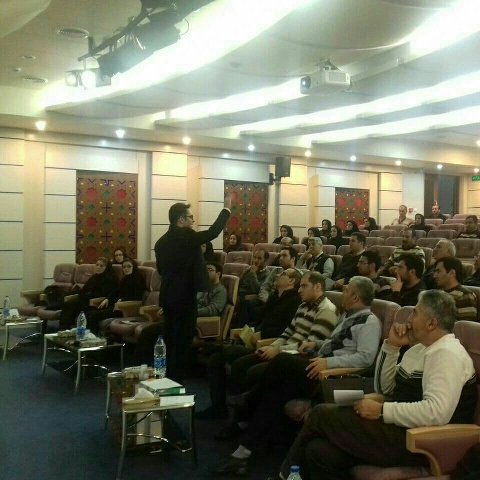 Nima Saraeian نیما سرائیان speaking about SelfCode and Digital Psychology 10