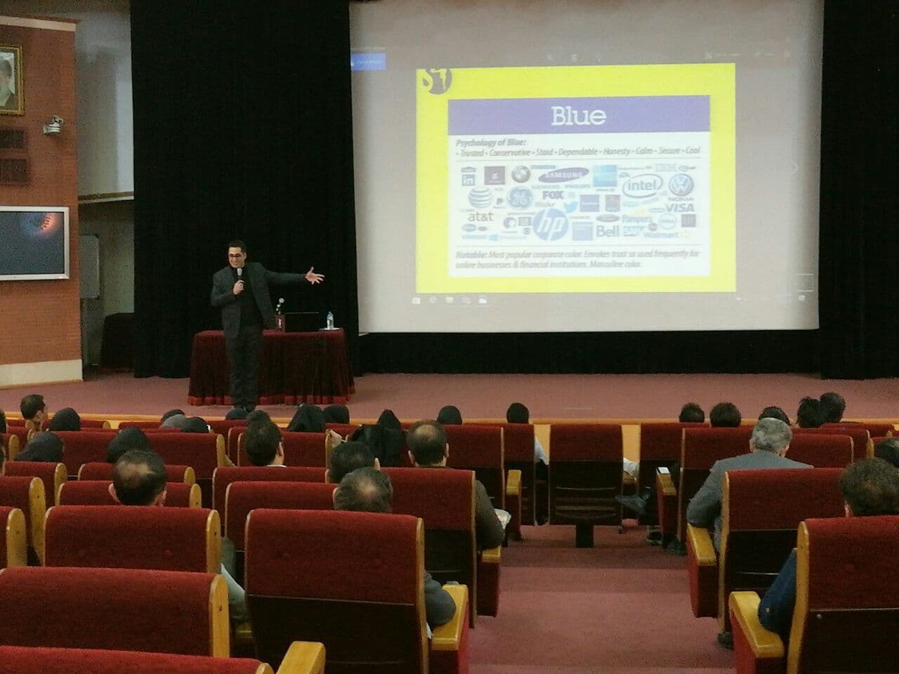 Nima Saraeian نیما سرائیان presenting research on Emotional Intelligence and AI 6